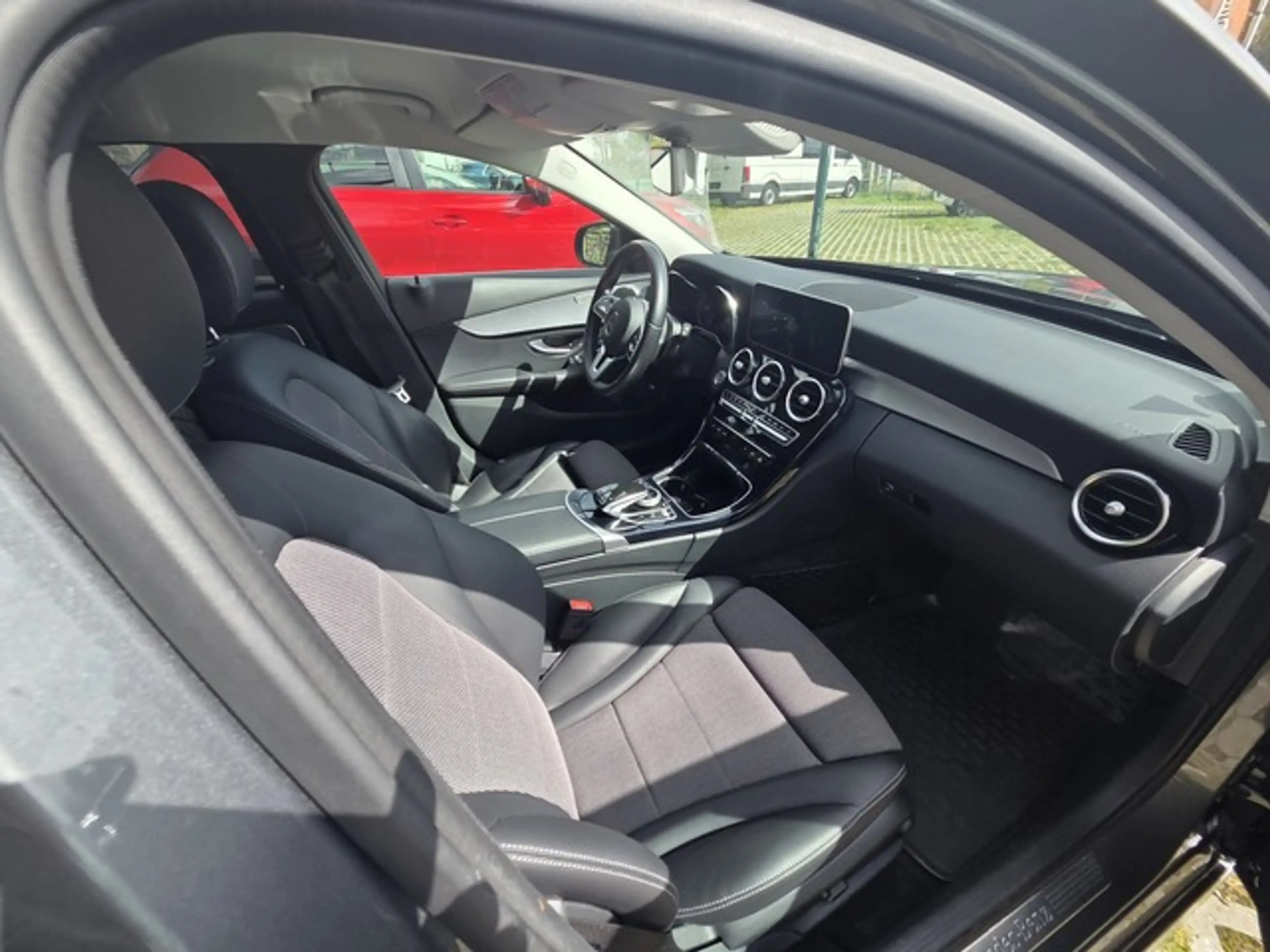 Mercedes-Benz C 180 T CGI Avantgarde, Navi LED HP SR + WR — photo 13
