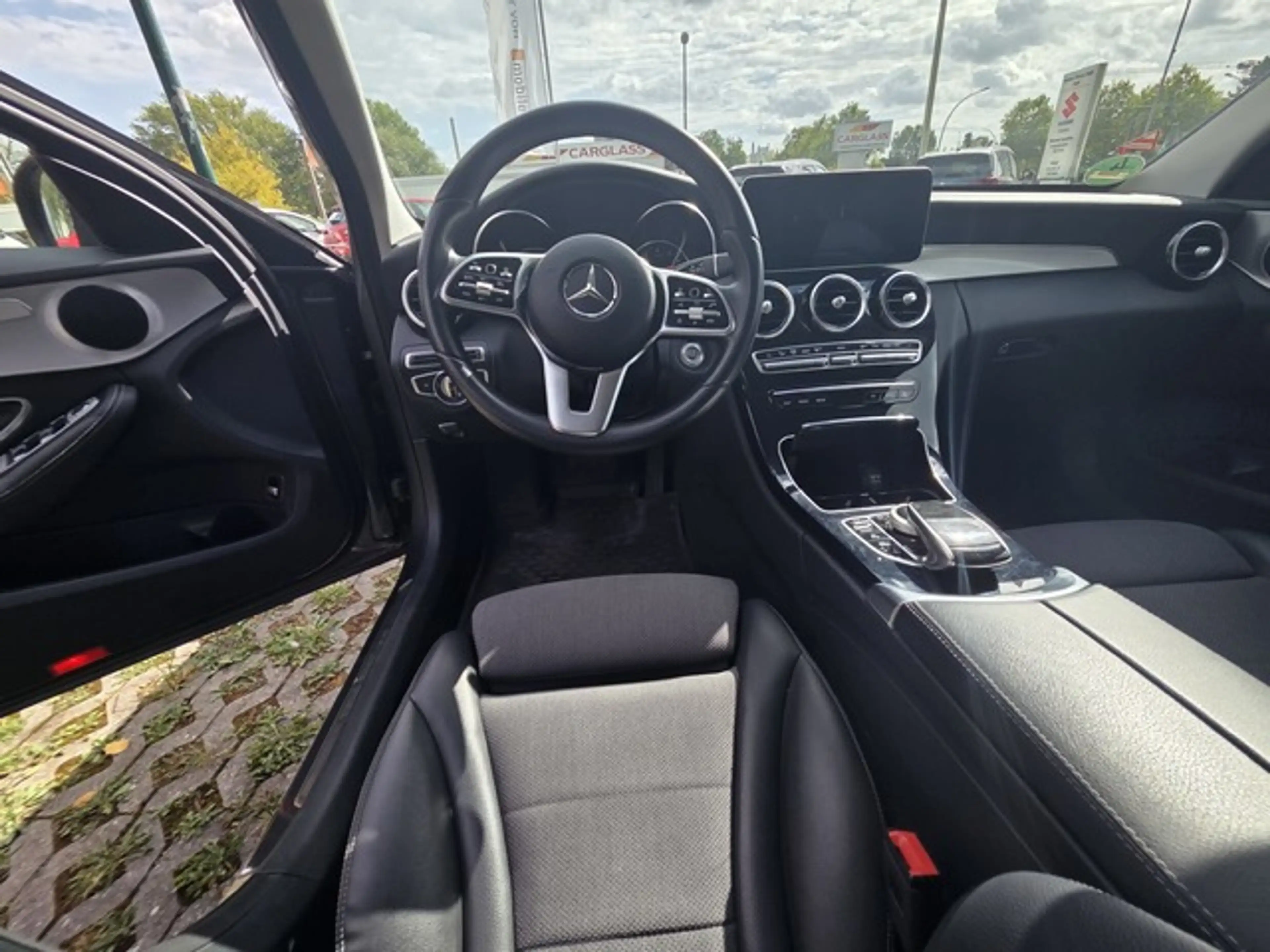 Mercedes-Benz C 180 T CGI Avantgarde, Navi LED HP SR + WR — photo 11