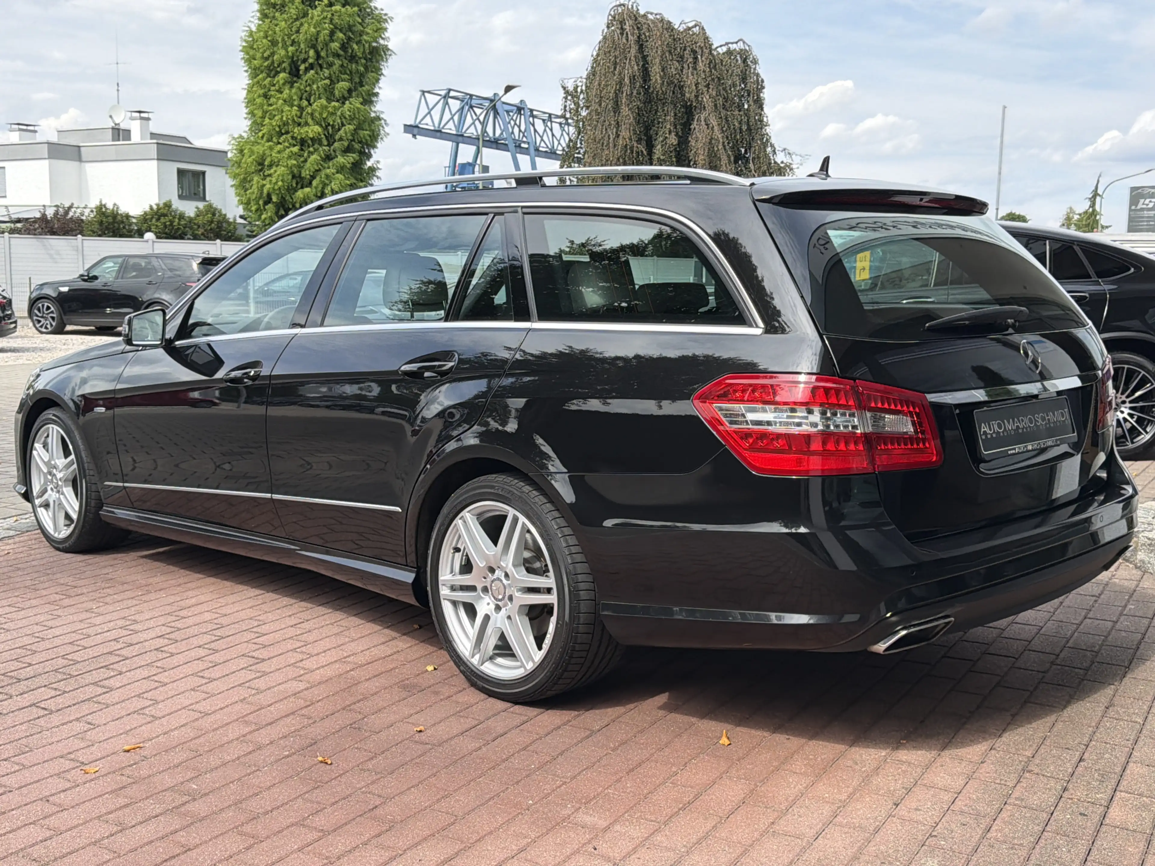 Mercedes-Benz E 350 T CDI BE AMG Voll-Lederorg. nur 44.644 km — photo 3