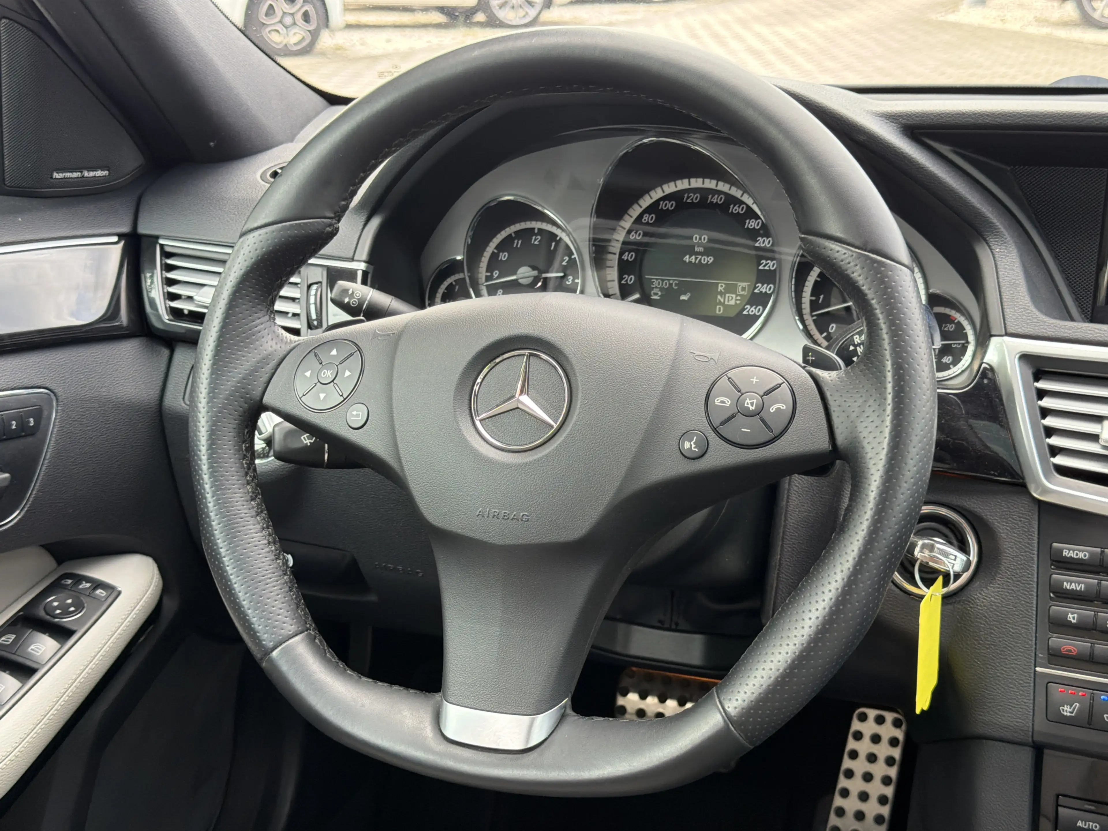Mercedes-Benz E 350 T CDI BE AMG Voll-Lederorg. nur 44.644 km — photo 12