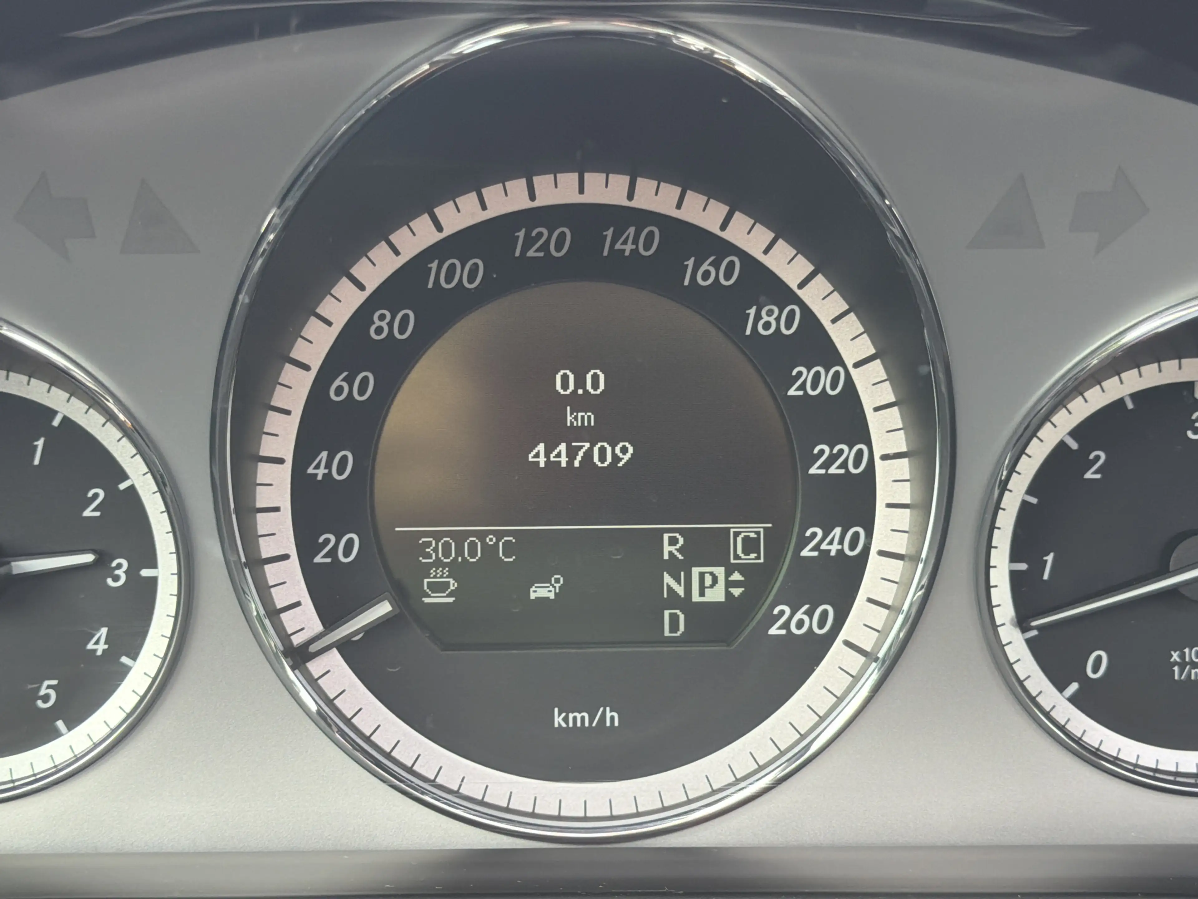 Mercedes-Benz E 350 T CDI BE AMG Voll-Lederorg. nur 44.644 km — photo 15