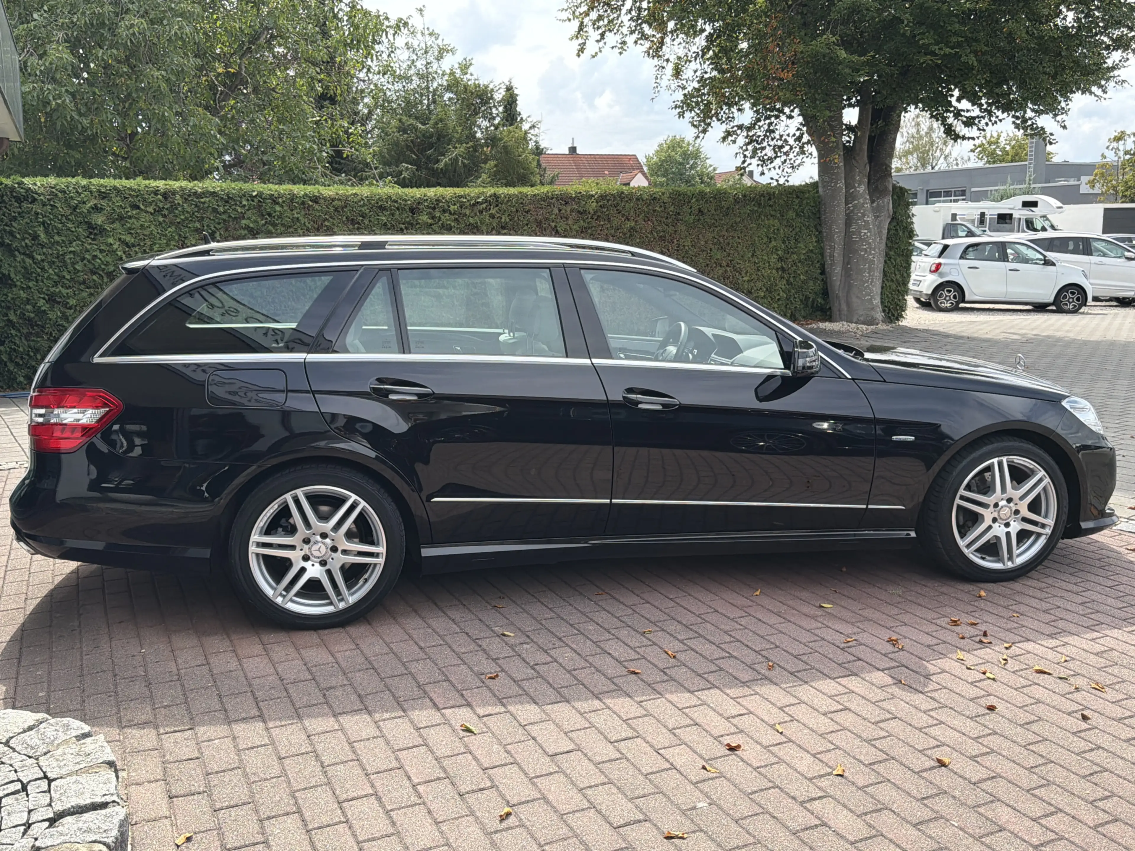 Mercedes-Benz E 350 T CDI BE AMG Voll-Lederorg. nur 44.644 km — photo 5