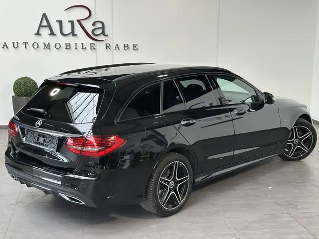 Mercedes-Benz C-Class view 5