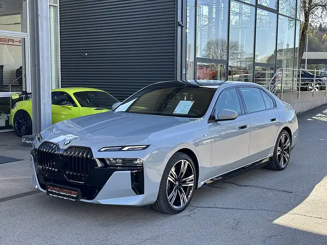 BMW i7 xDrive60 M-Paket PRO / SZL / AHK / Executive Pa...