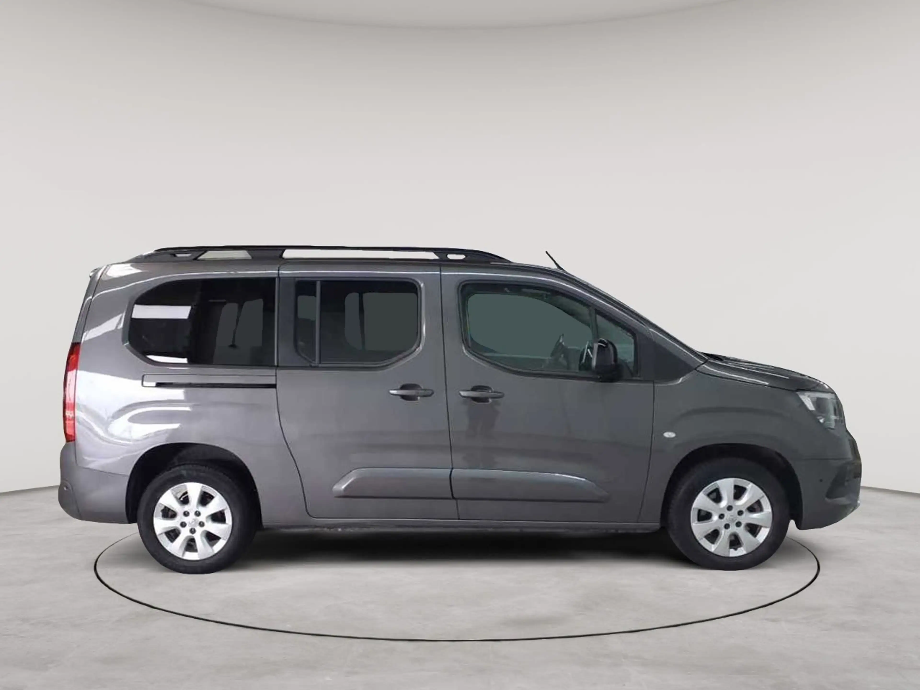 Opel Combo Combo e-Life XL Ultimate Park-P. AHK — photo 3