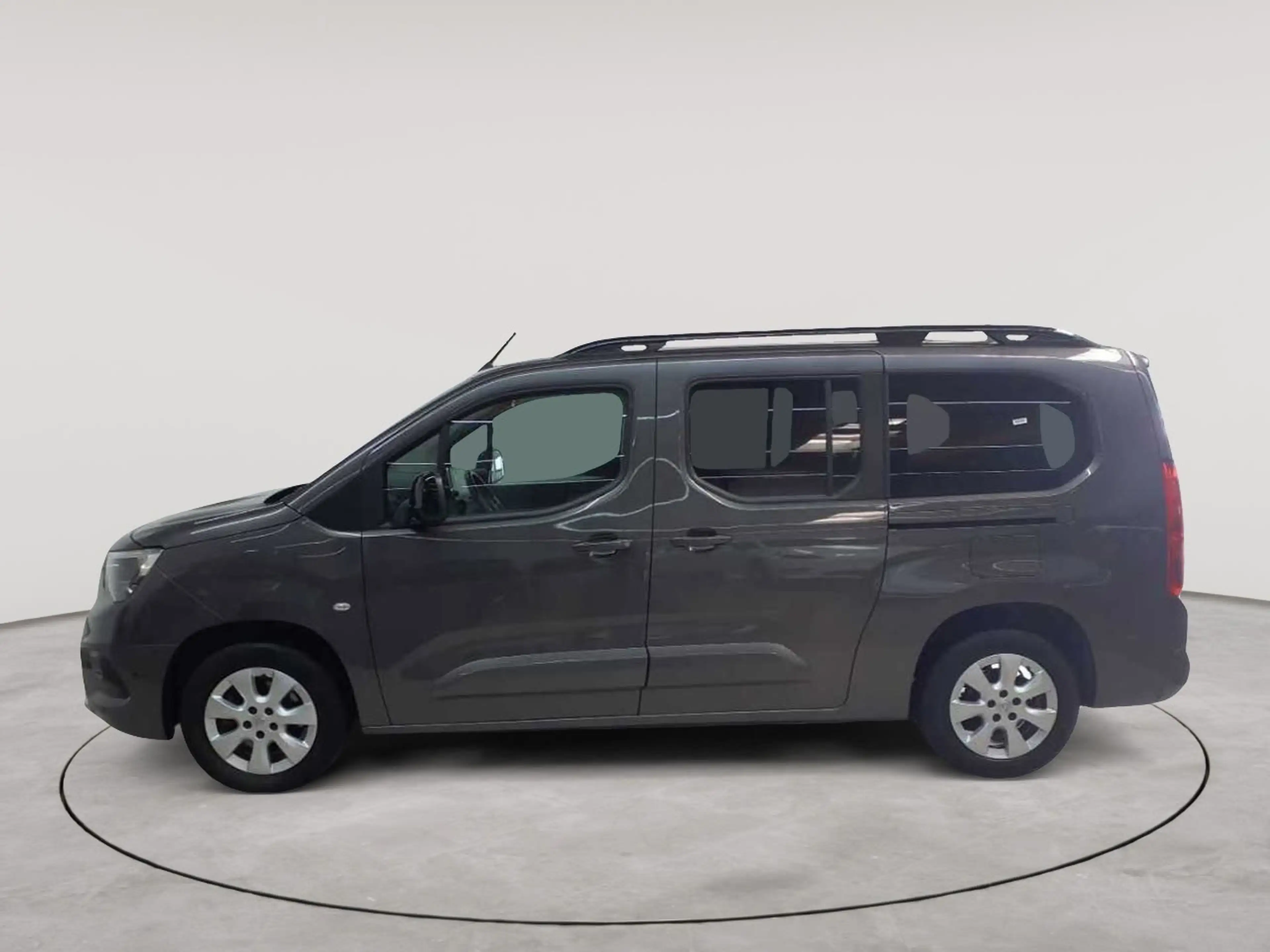 Opel Combo Combo e-Life XL Ultimate Park-P. AHK — photo 6