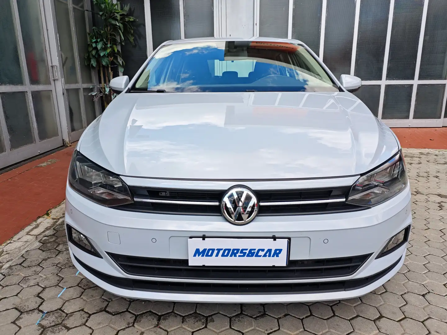 Volkswagen Polo AUTOMATICA Polo 5p 1.0 tsi Comfortline 95cv dsg Wit - 2