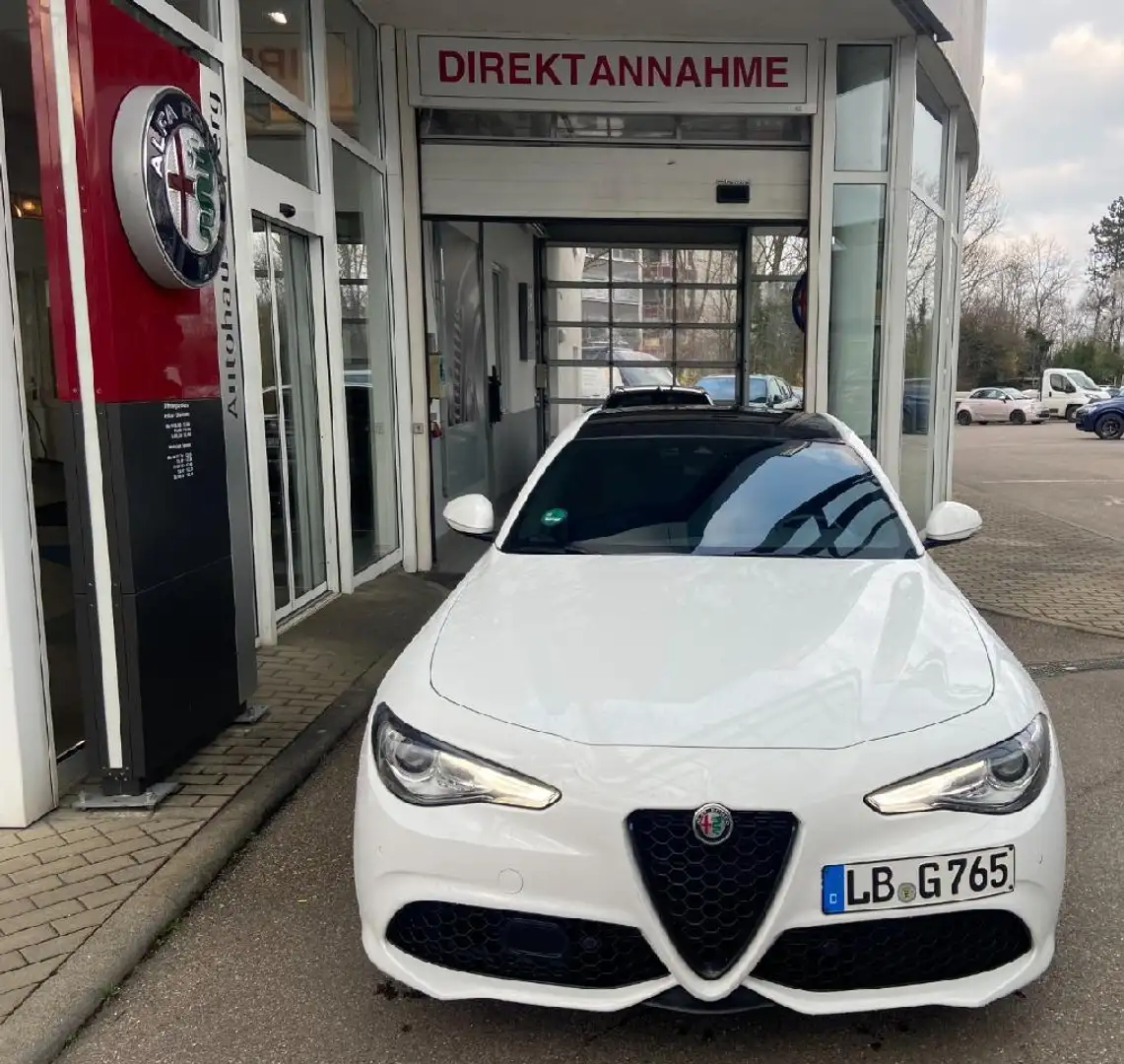 Alfa Romeo Giulia Sprint - 2