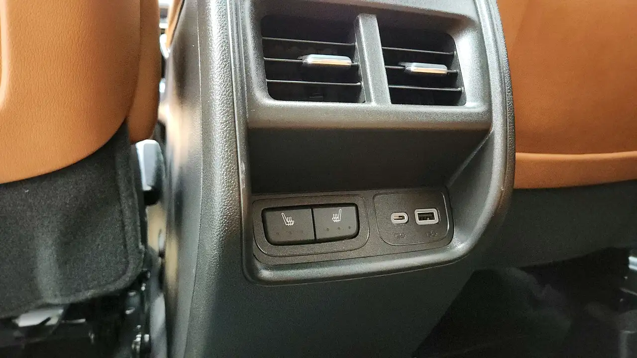 Cadillac XT4 снимка Cadillac XT4