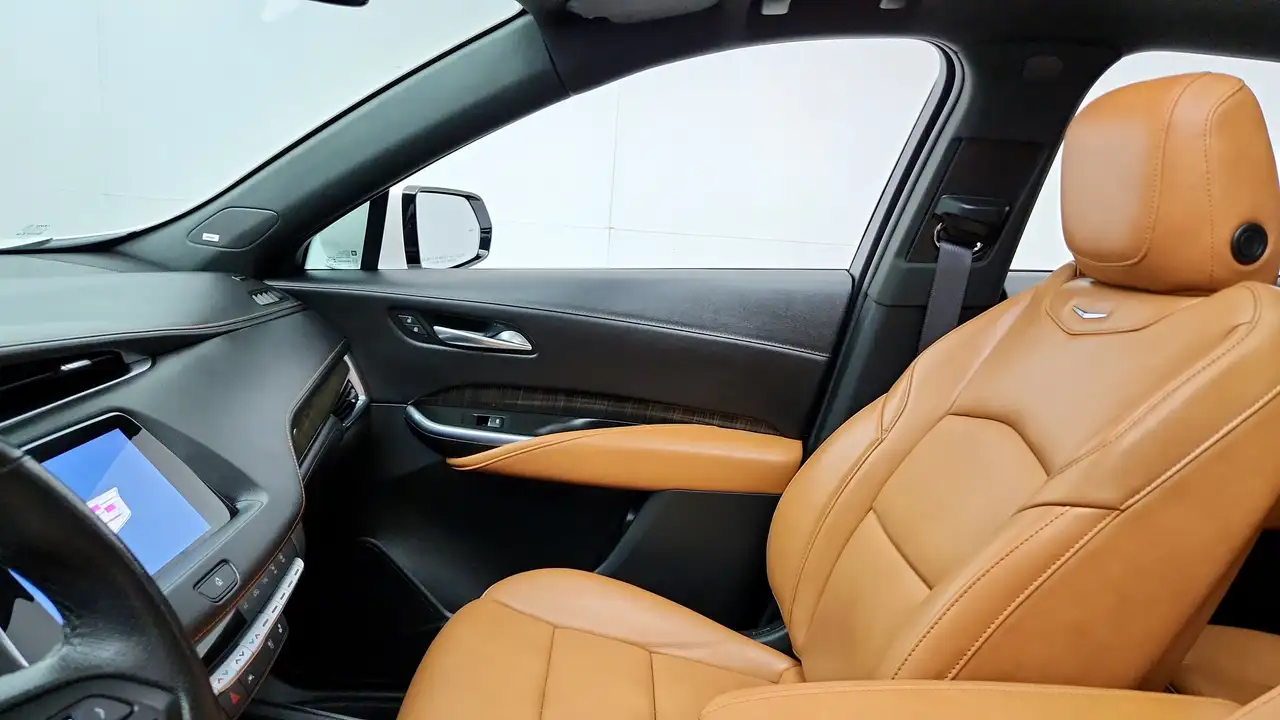 Cadillac XT4 снимка Cadillac XT4