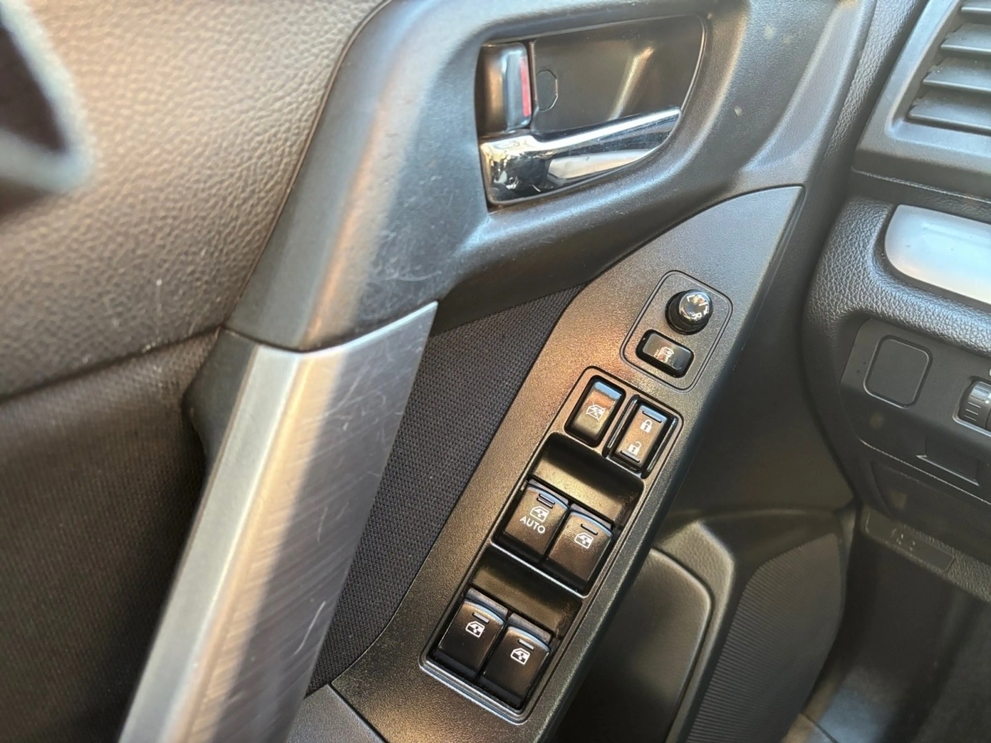Subaru Forester 2,0i-L Comfort AWD CVT — photo 7