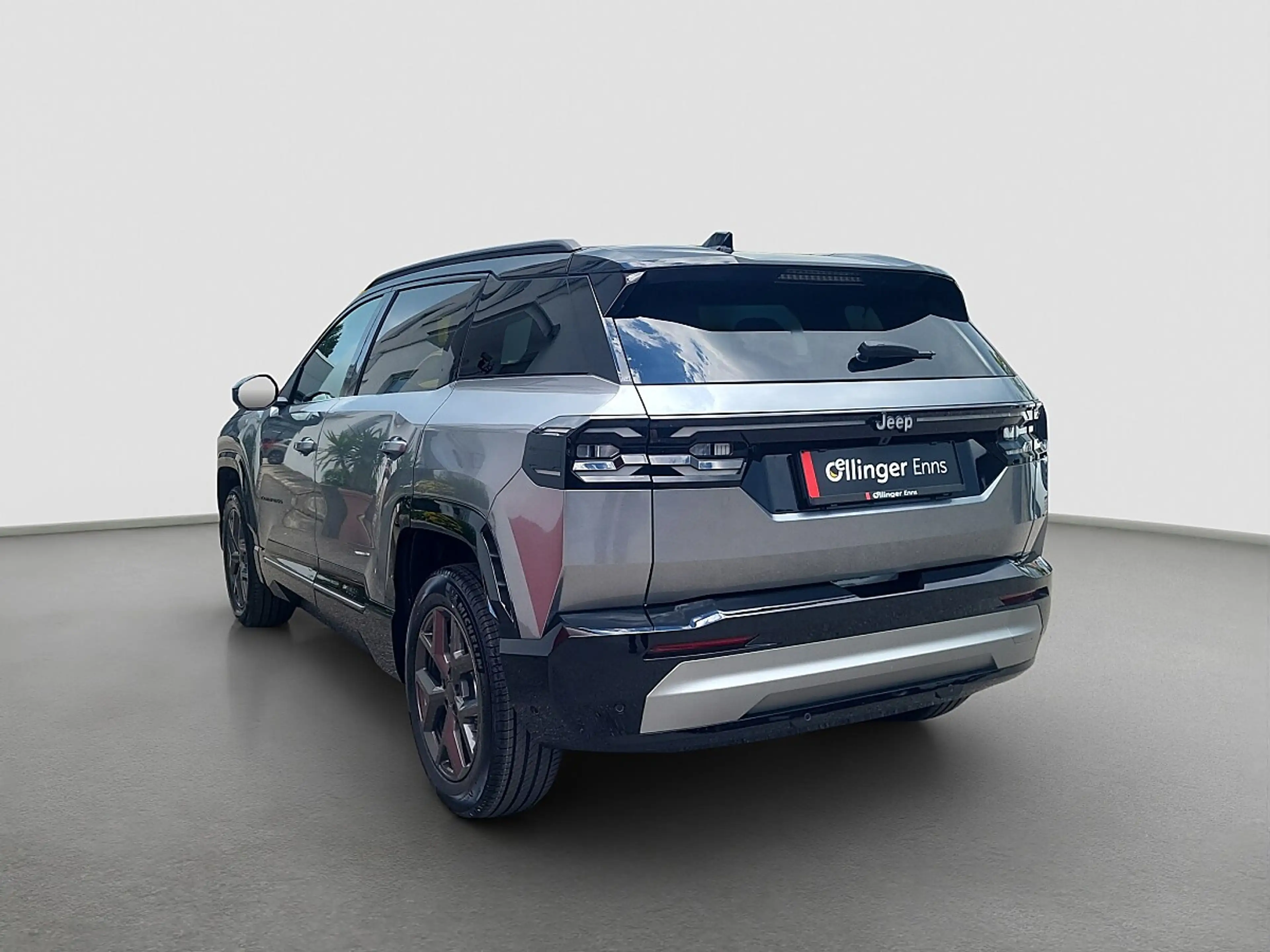Jeep Compass First Edition — photo 3
