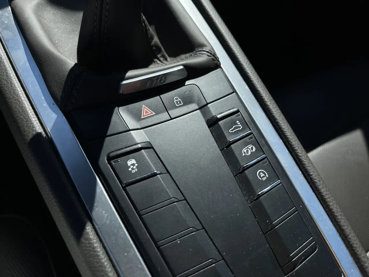 Porsche 718 Cayman снимка Porsche 718 Cayman