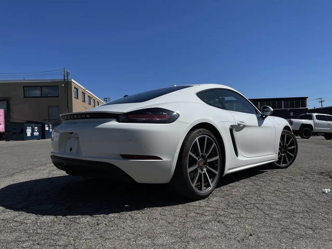 Porsche 718 Cayman снимка Porsche 718 Cayman