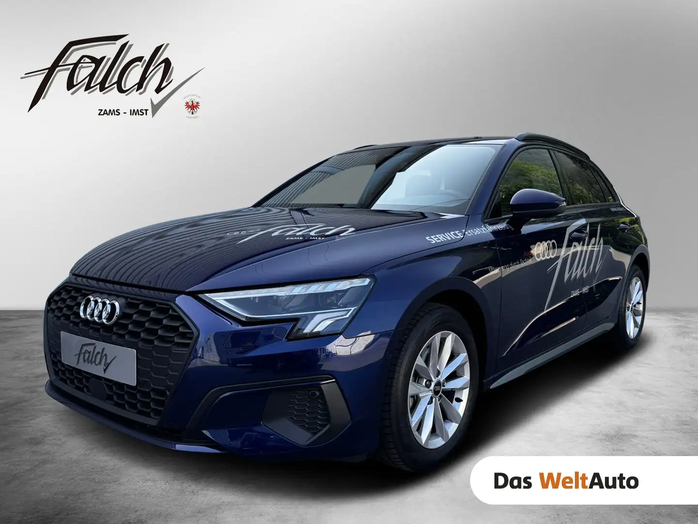 Audi A3 30 TFSI intense Blau - 1