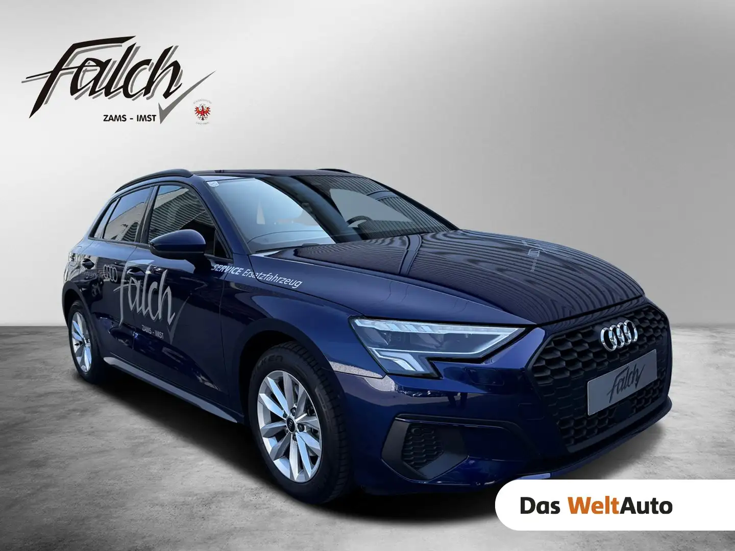 Audi A3 30 TFSI intense Blau - 1