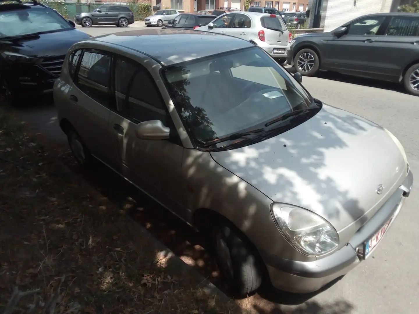 Daihatsu Sirion 1.0i 12v CXL - 2