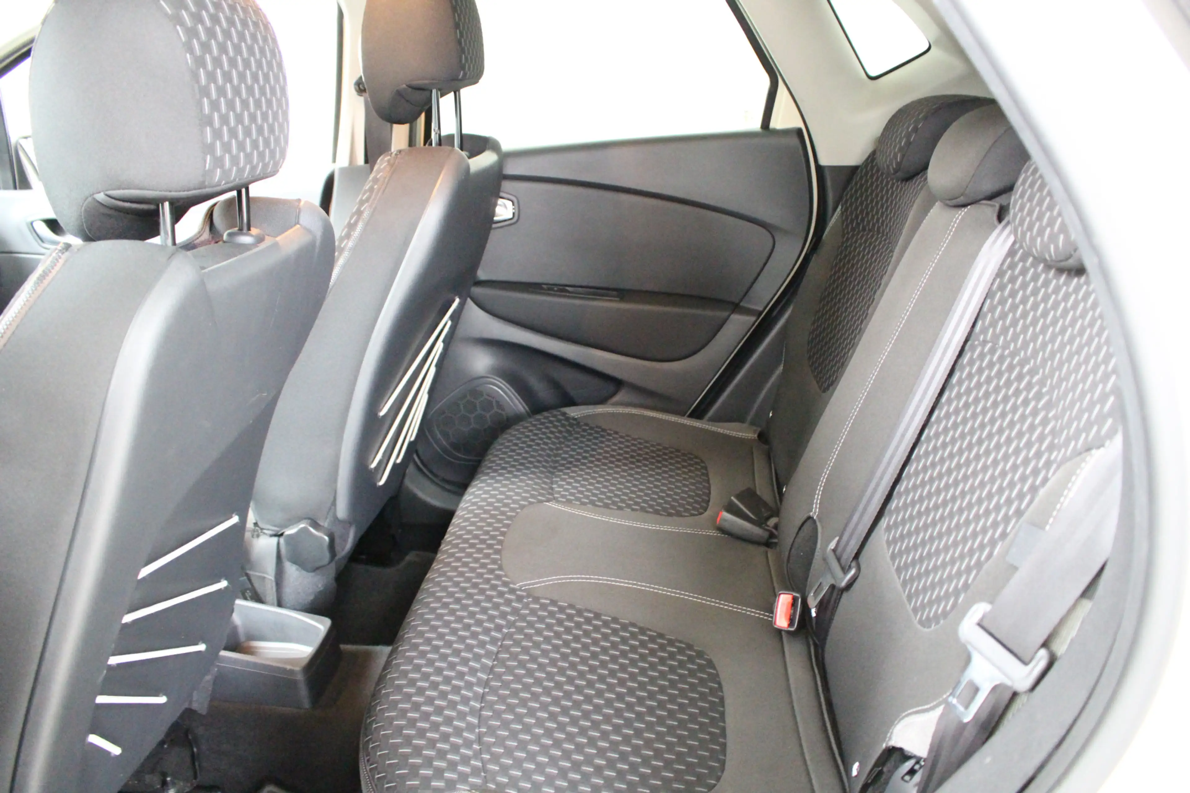 Renault Captur 0.9 TCe Intens Navigatie | Parkeercamera | Climate — photo 8