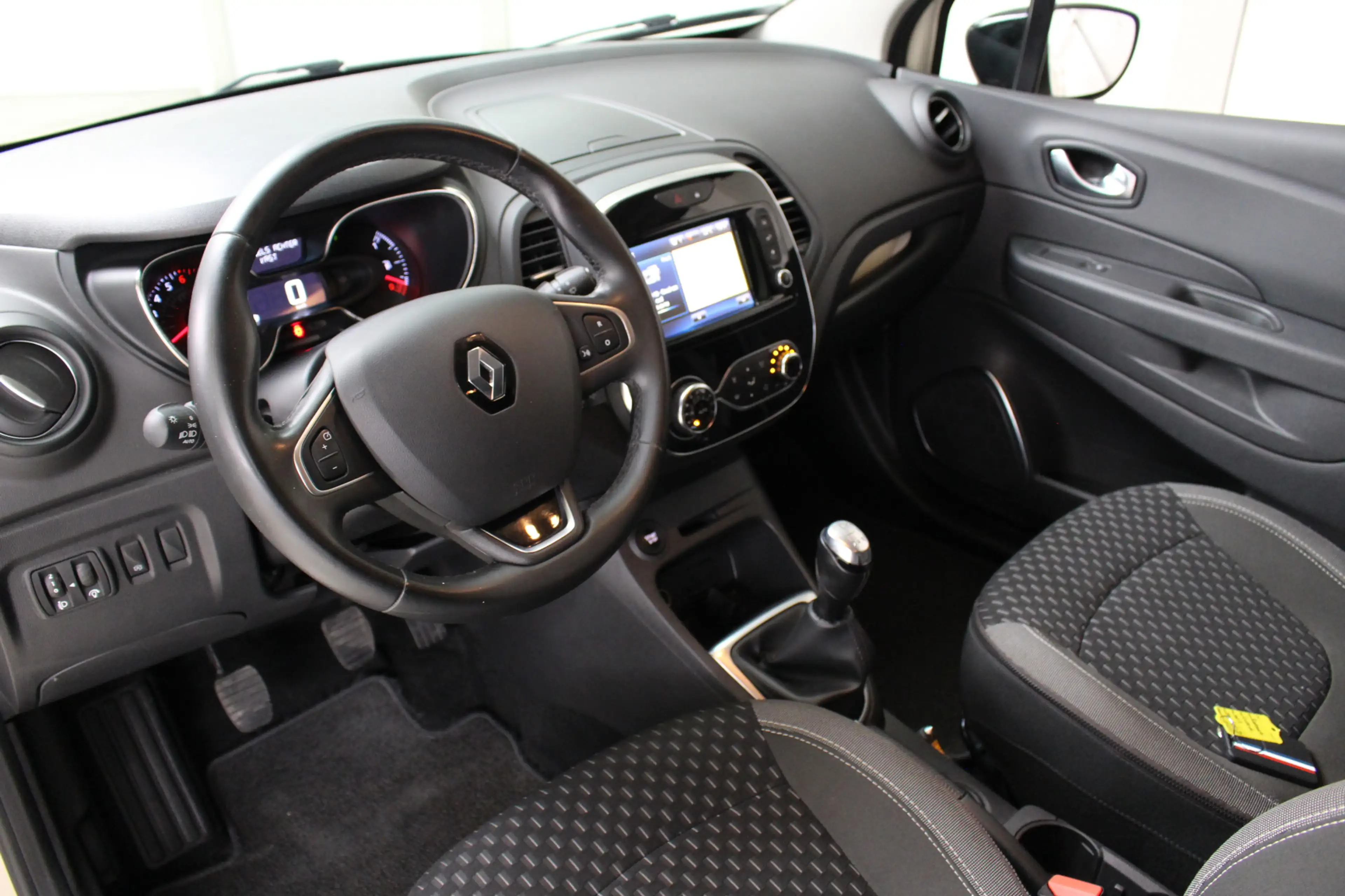 Renault Captur 0.9 TCe Intens Navigatie | Parkeercamera | Climate — photo 12