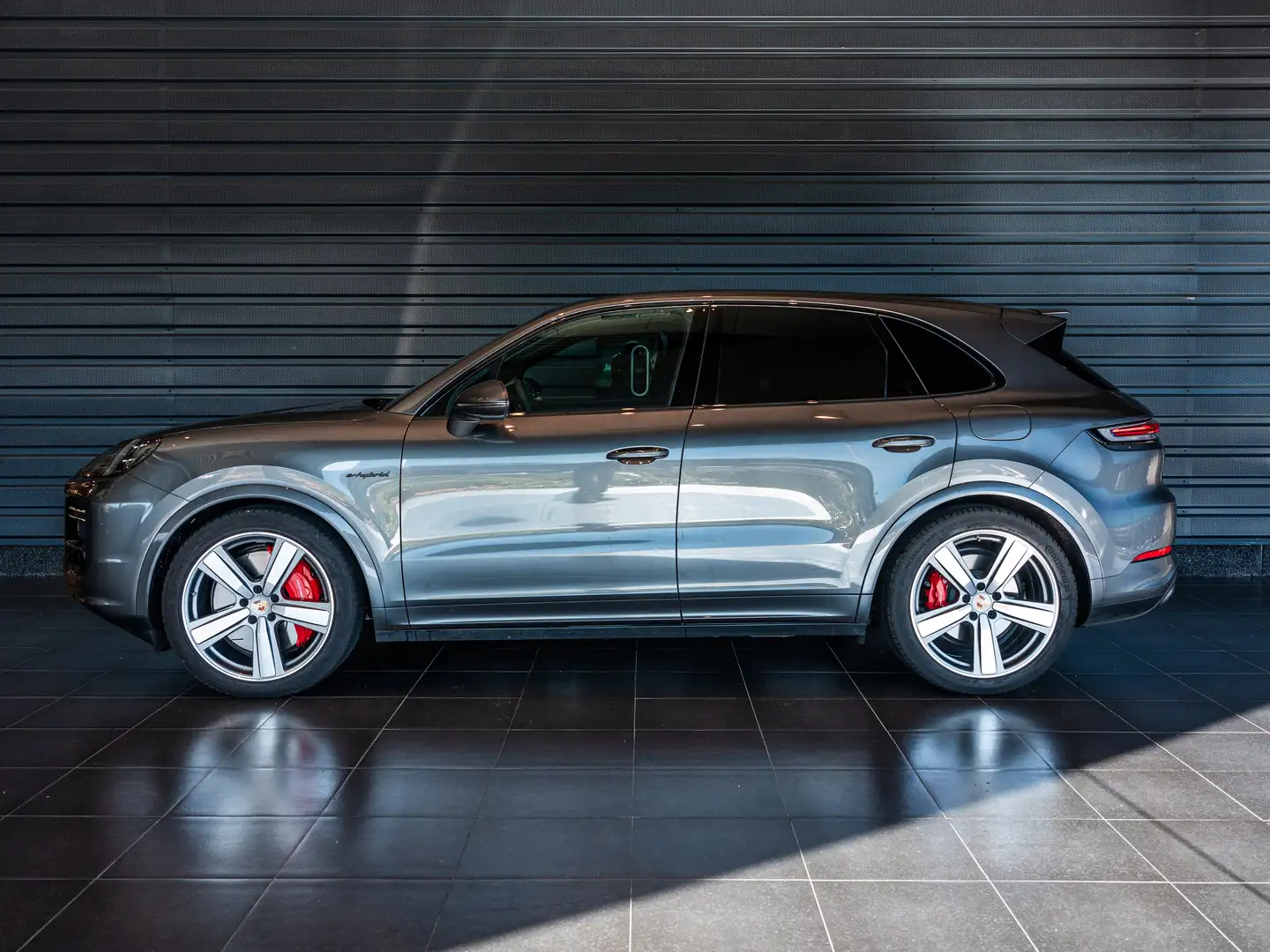 Porsche Cayenne Cayenne Turbo E-Hybrid Grijs - 2