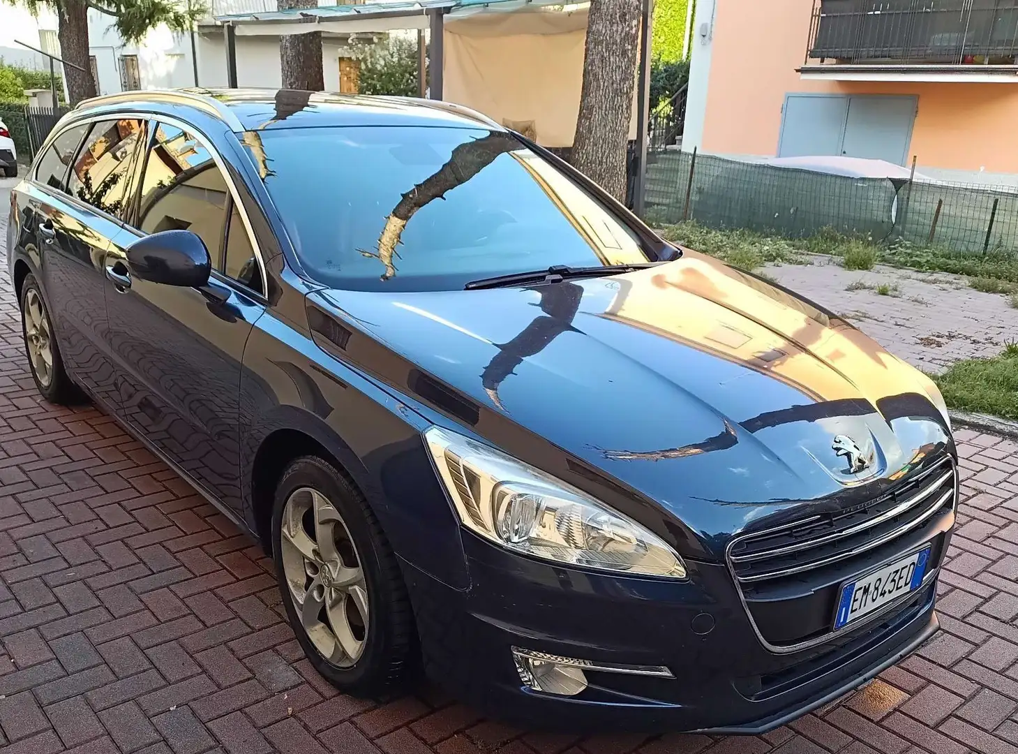 Peugeot 508 SW 2.0 hdi 16v Allure Ciel 163cv - 2