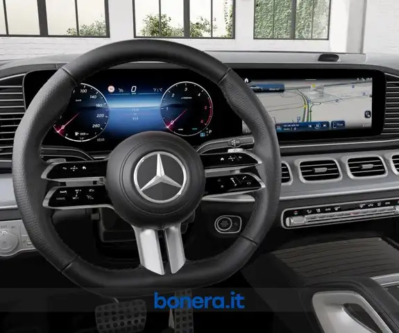 Mercedes-Benz GLE view 5