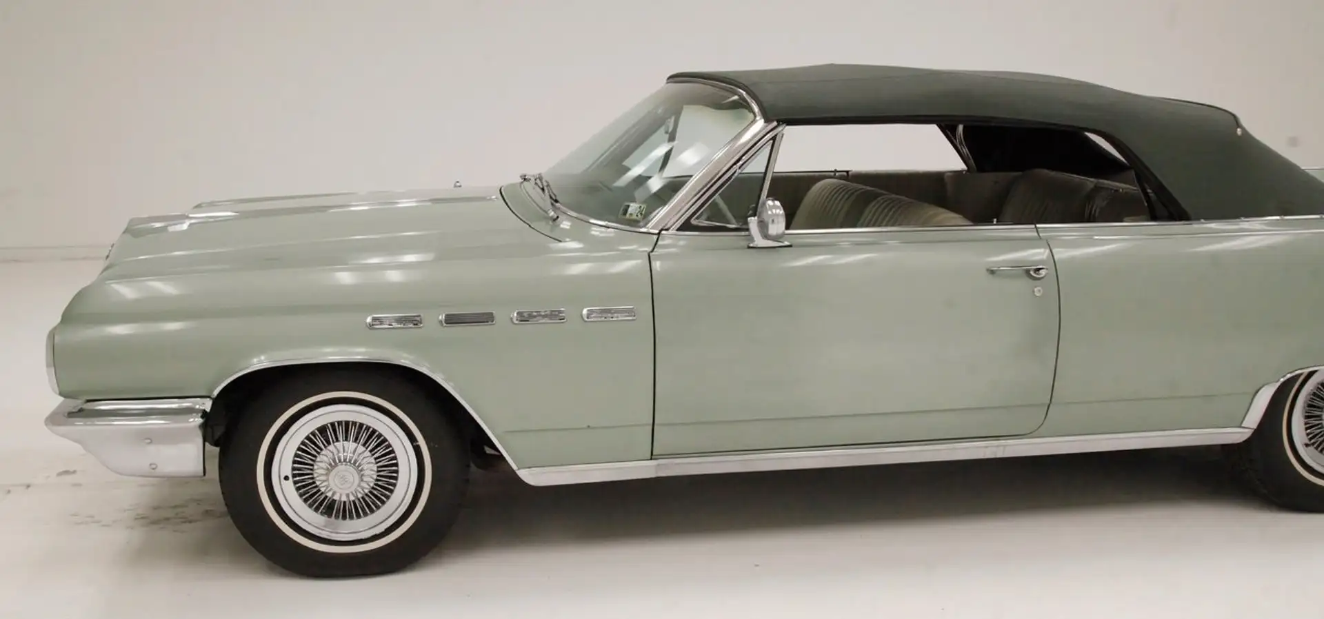 Buick Electra 225 Convertible Grün - 2