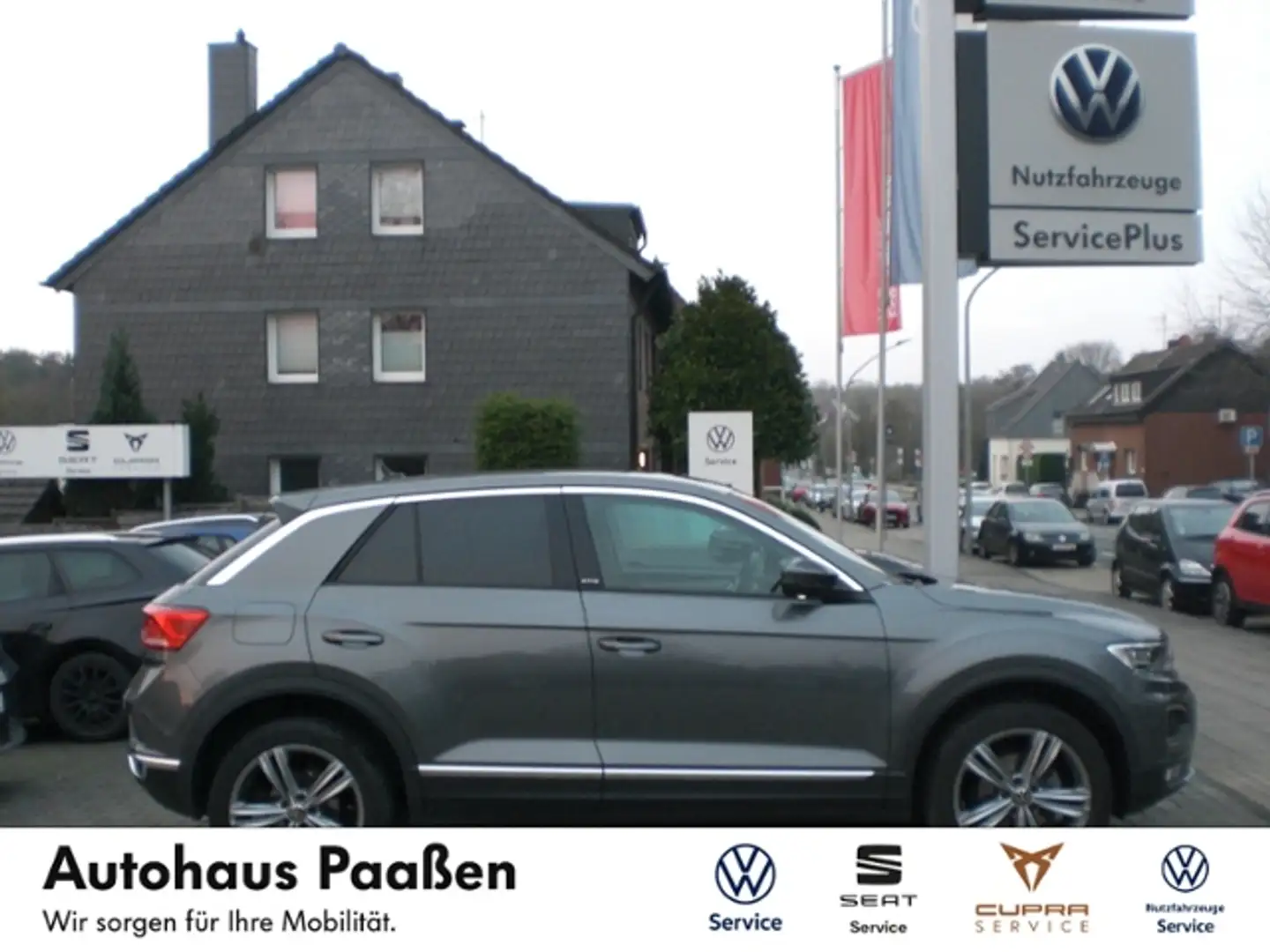 Volkswagen T-Roc Active 1.5 TSI DSG LED NAVI AHK ACC RFK el.HK Bli Grau - 1