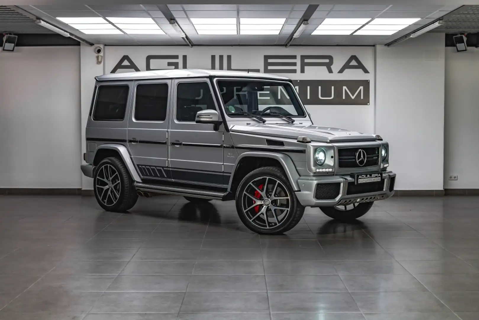Mercedes-Benz G 63 AMG Largo Aut. Plateado - 1