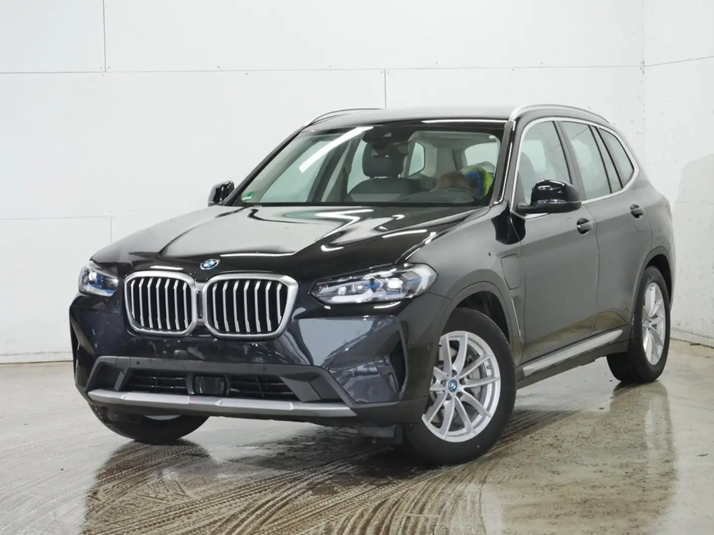 BMW X3 xDrive30e AT Innovationsp. Aut. EDC Klimaaut. Schwarz - 2