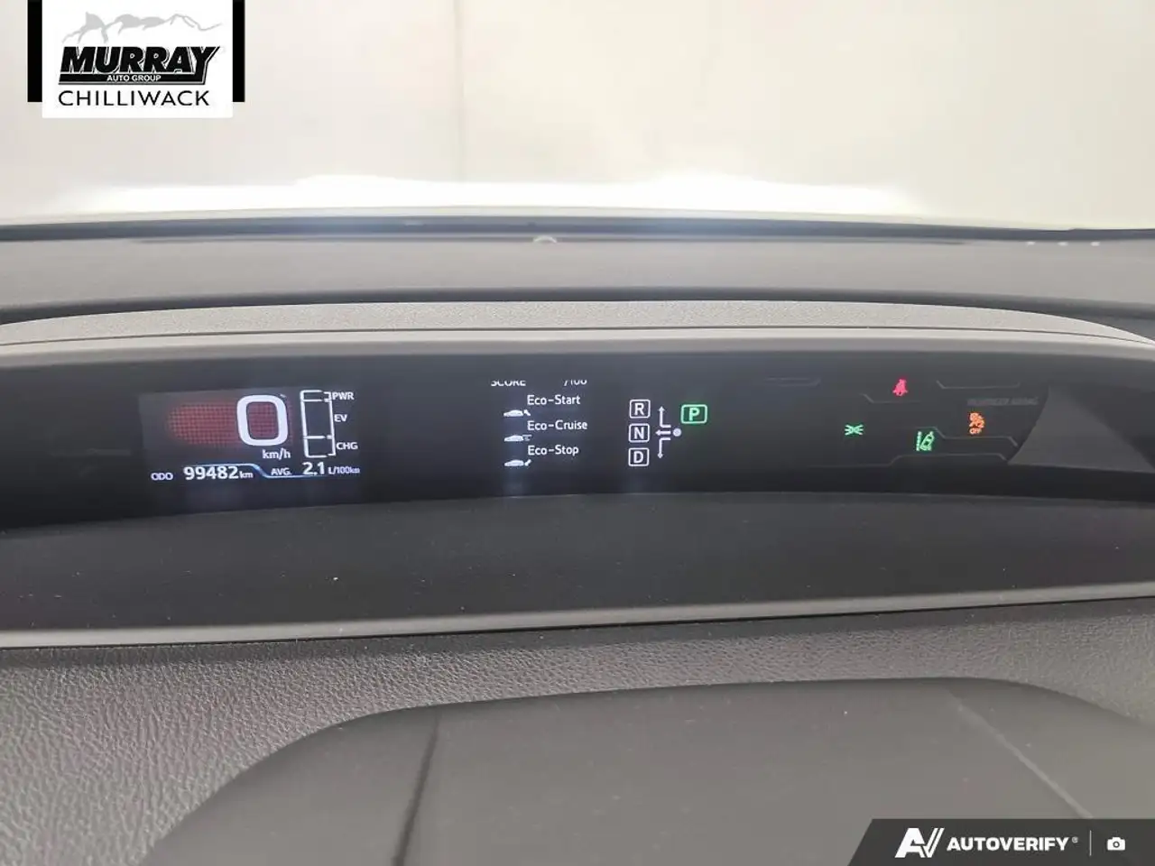 Toyota Prius Prime снимка Toyota Prius Prime