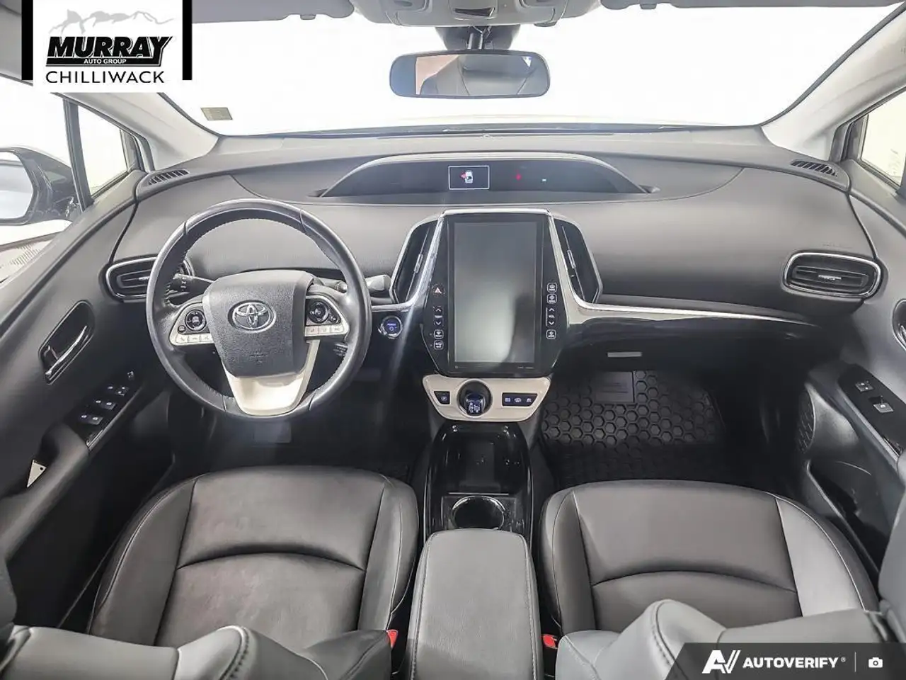 Toyota Prius Prime снимка Toyota Prius Prime