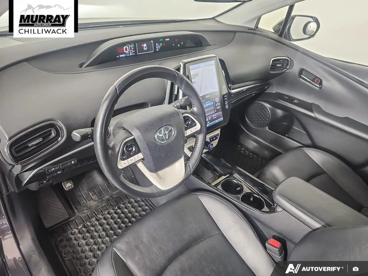 Toyota Prius Prime снимка Toyota Prius Prime