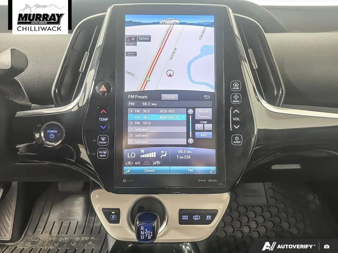 Toyota Prius Prime снимка Toyota Prius Prime
