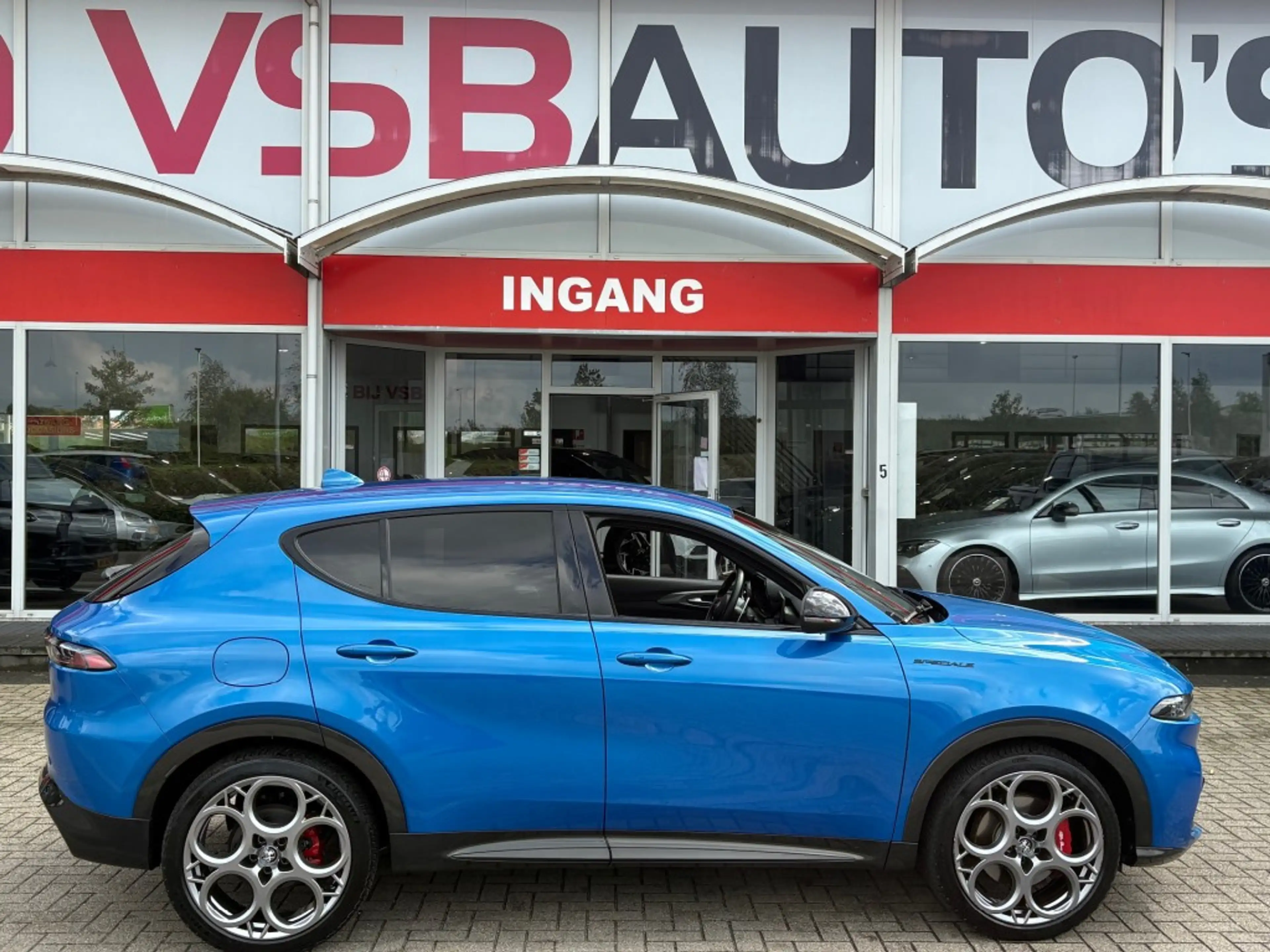Alfa Romeo Tonale 1.5T HYBRID AUT. EDIZIONE SPECIALE LED NAVI CAMERA — photo 4