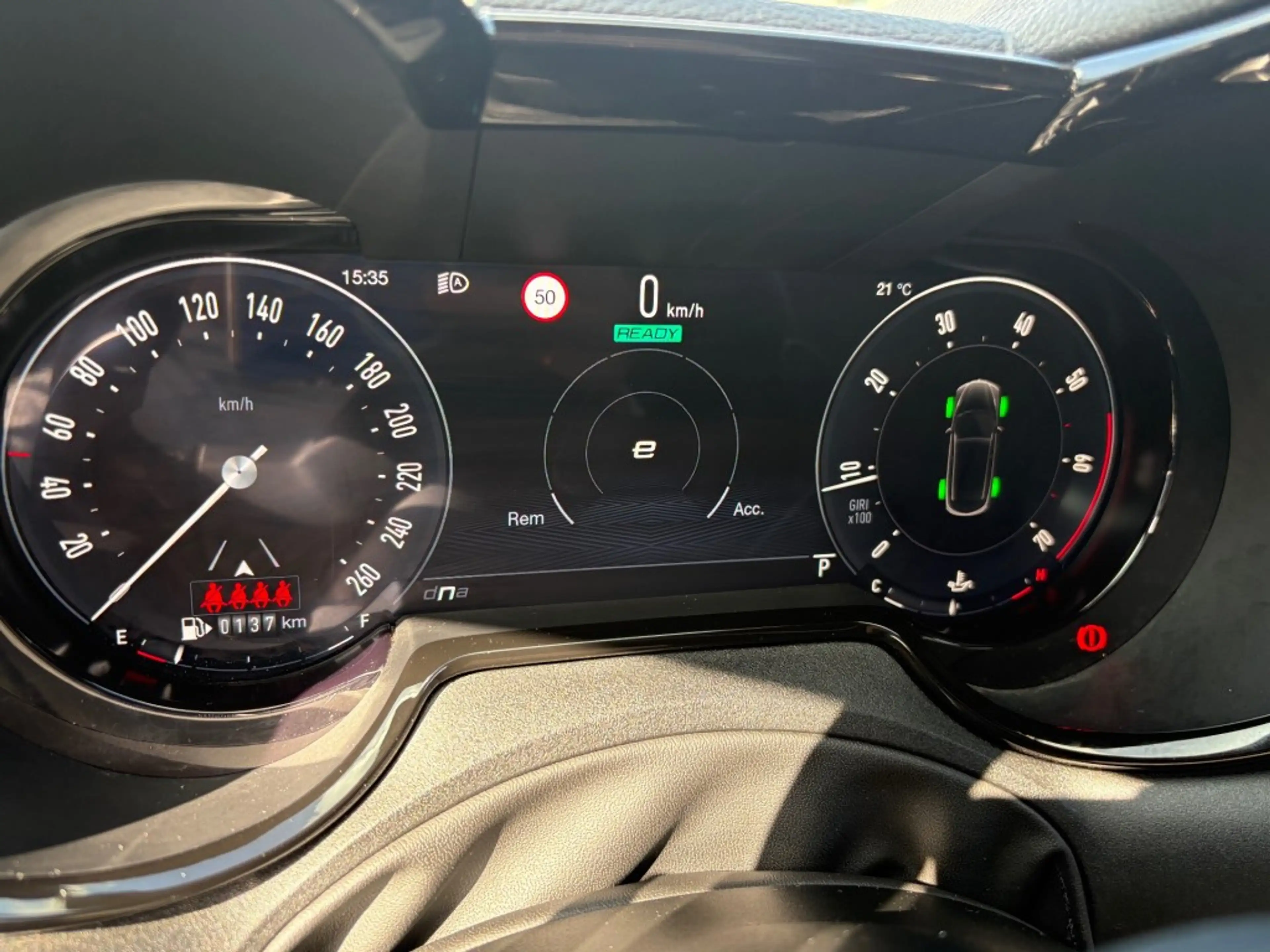 Alfa Romeo Tonale 1.5T HYBRID AUT. EDIZIONE SPECIALE LED NAVI CAMERA — photo 16