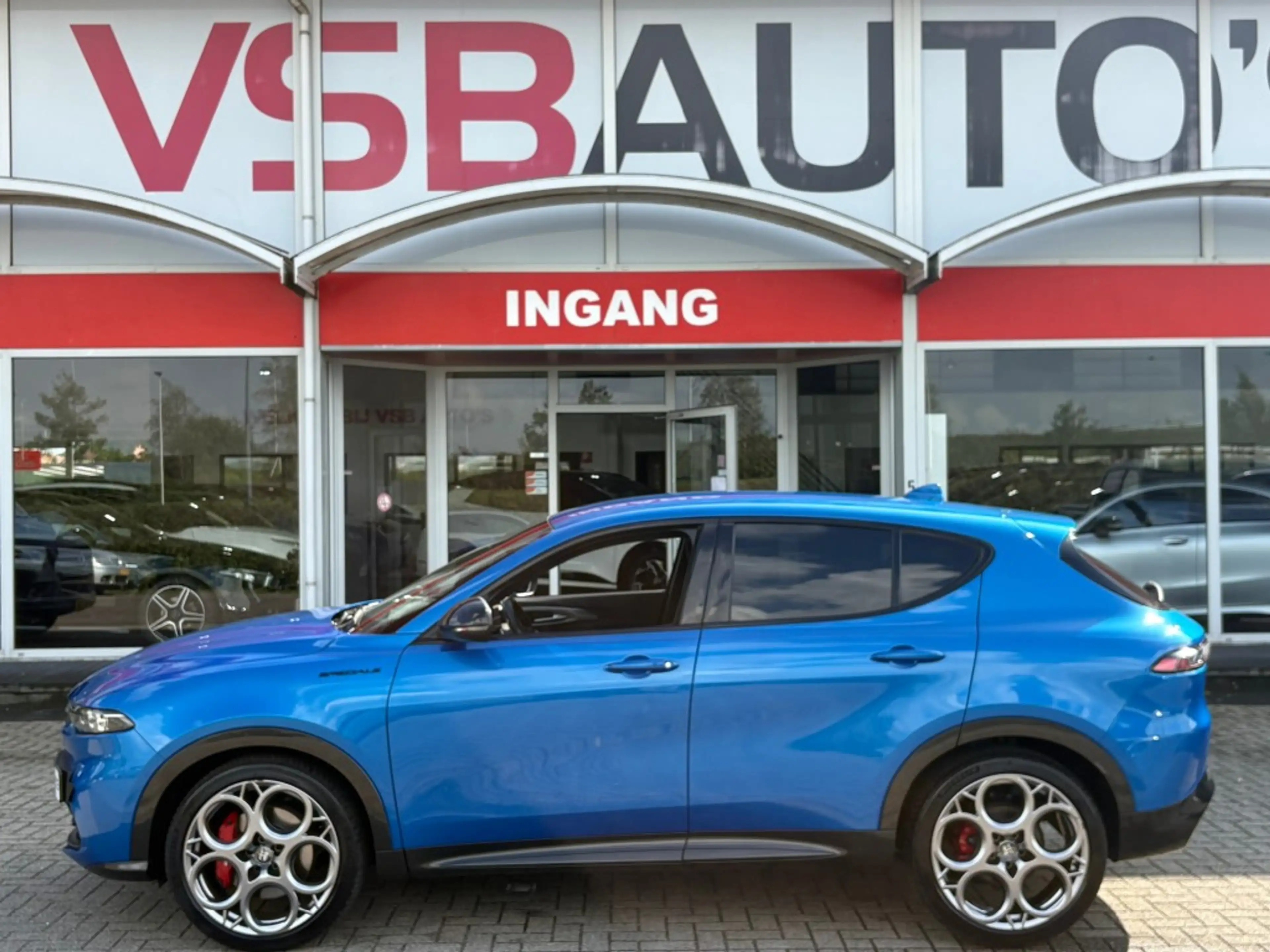 Alfa Romeo Tonale 1.5T HYBRID AUT. EDIZIONE SPECIALE LED NAVI CAMERA — photo 2