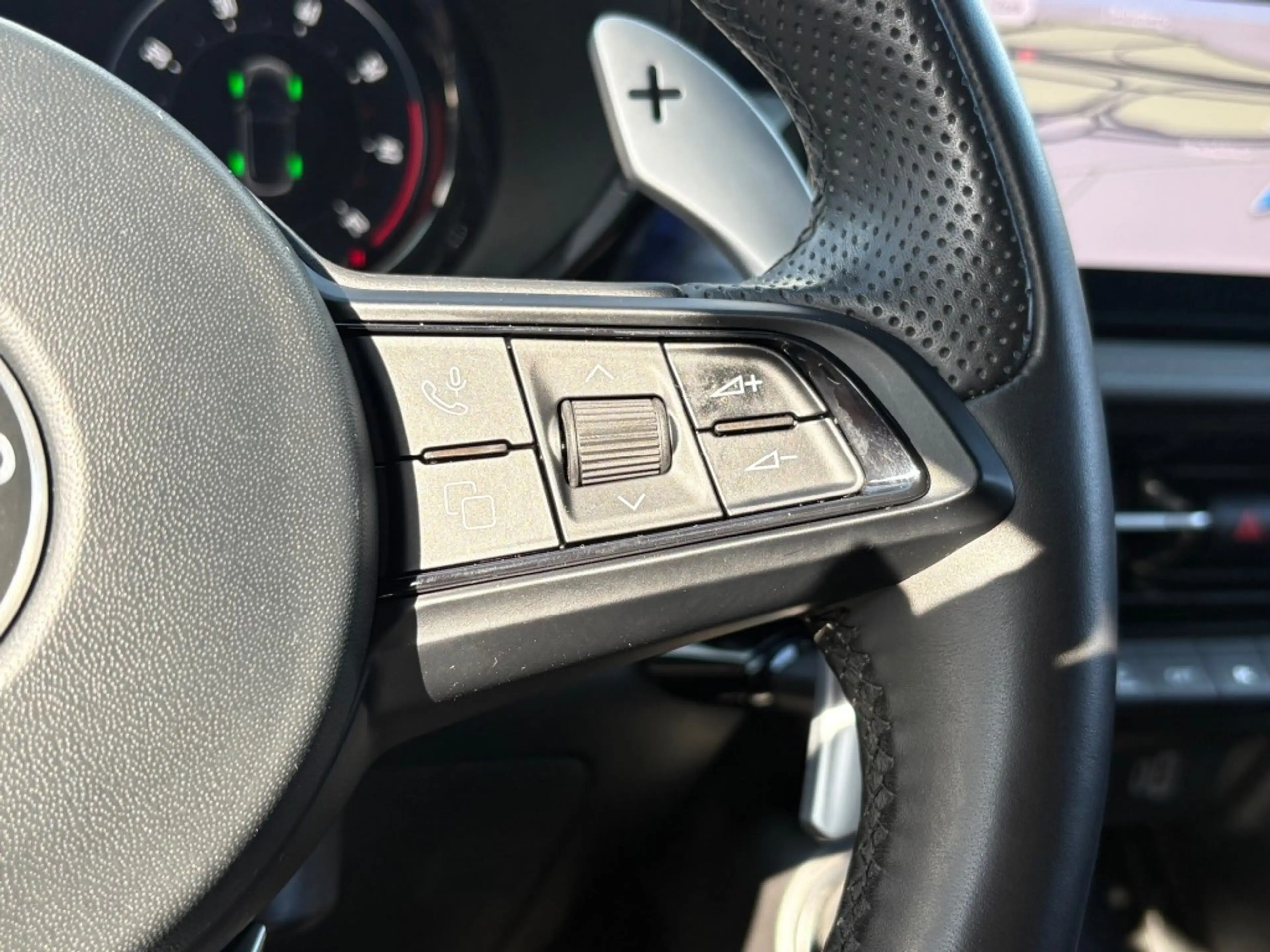 Alfa Romeo Tonale 1.5T HYBRID AUT. EDIZIONE SPECIALE LED NAVI CAMERA — photo 20