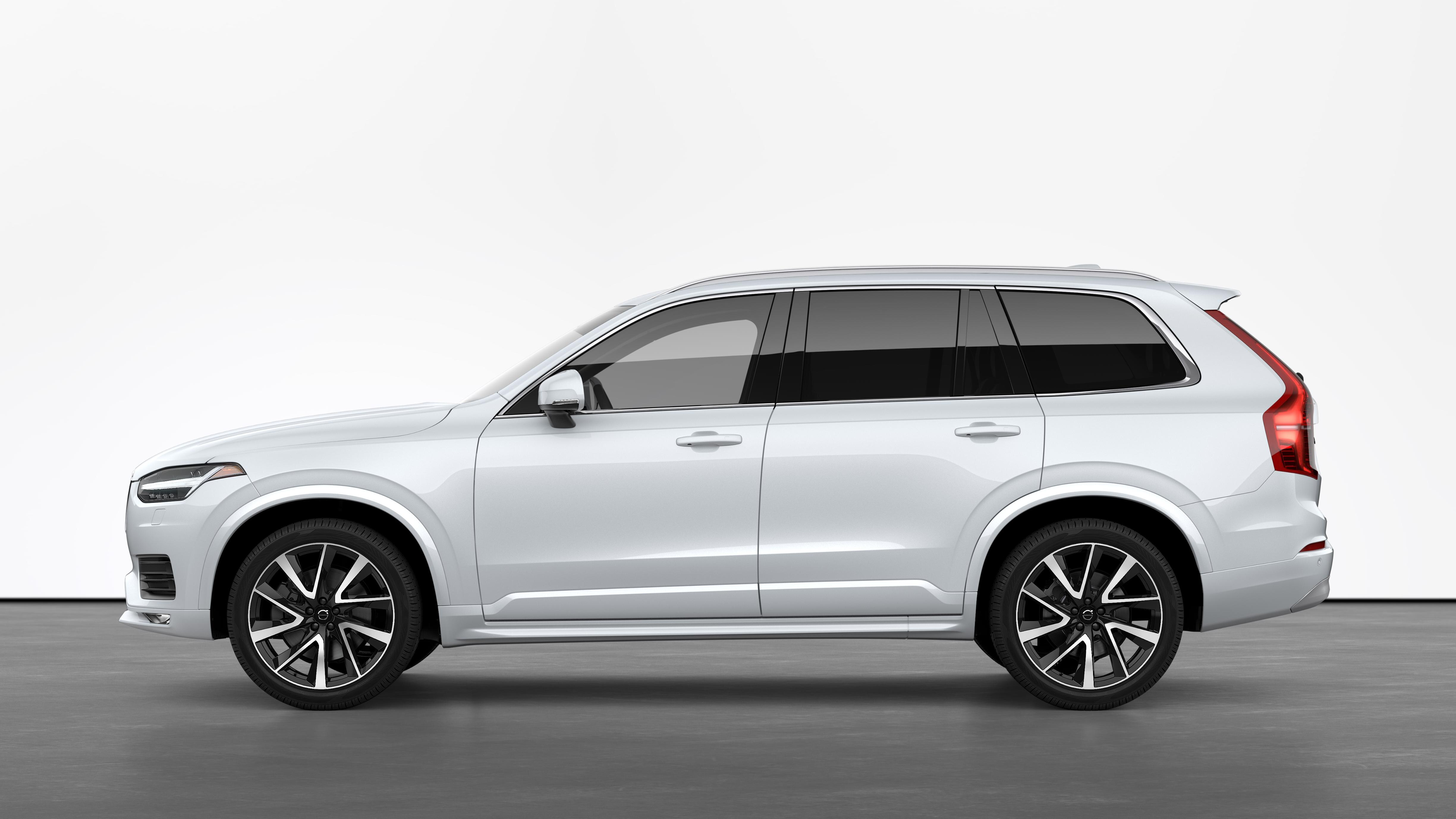 2022 Volvo XC90 T6 AWD Momentum (7-Seat) thumb 6