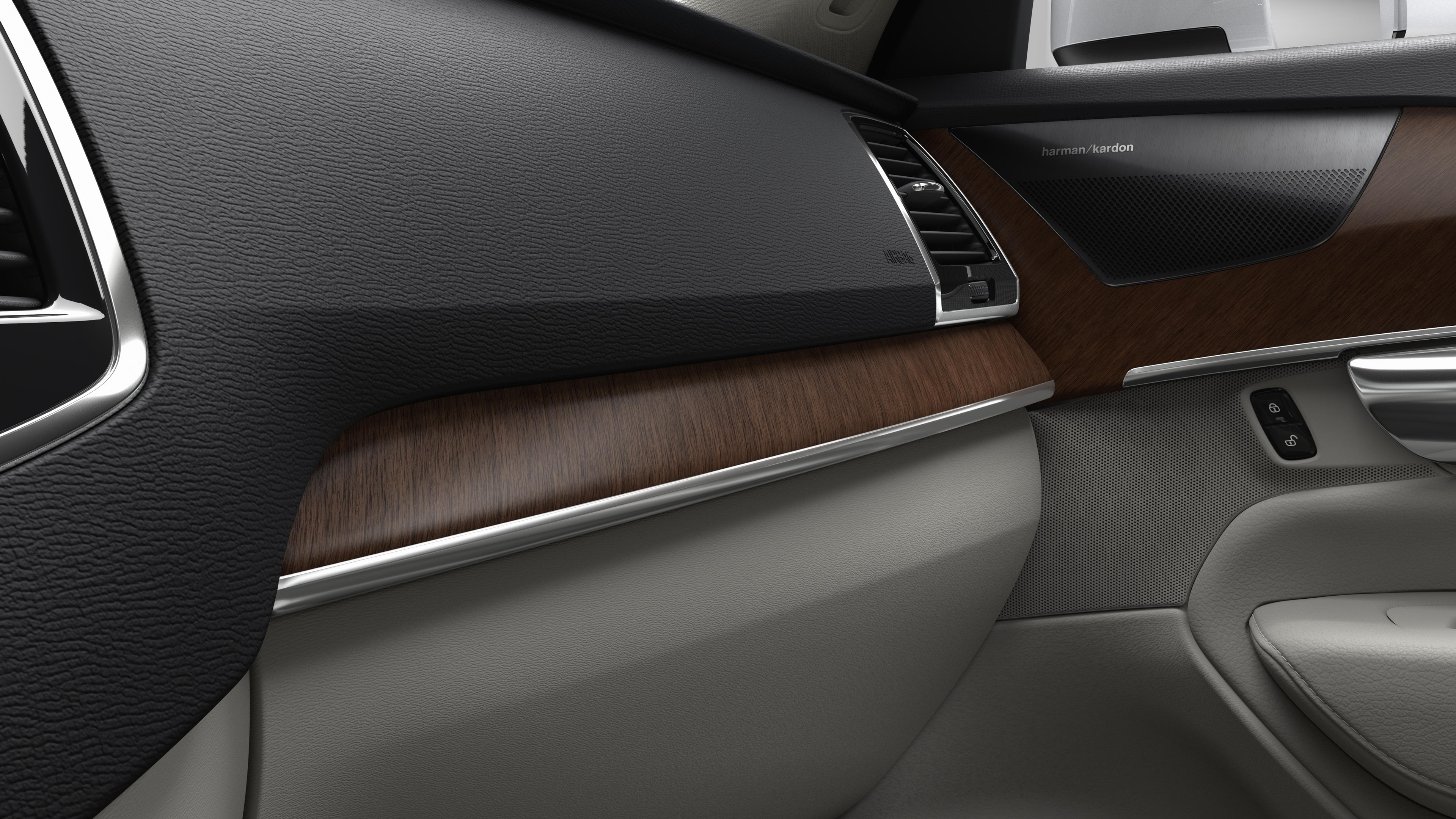 2022 Volvo XC90 T6 AWD Momentum (7-Seat) thumb 7