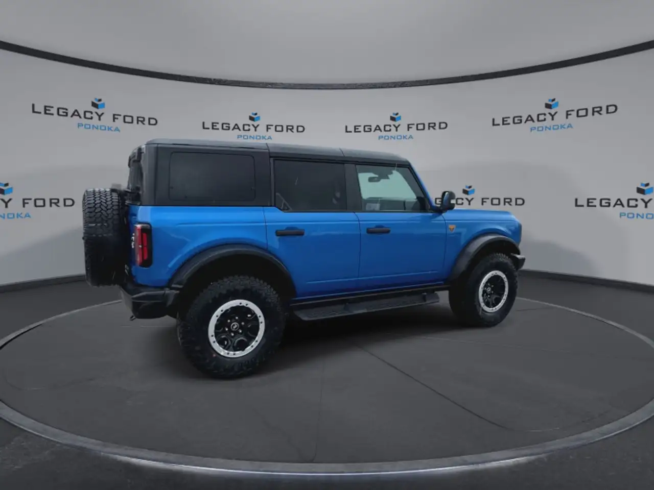 Ford Bronco снимка Ford Bronco