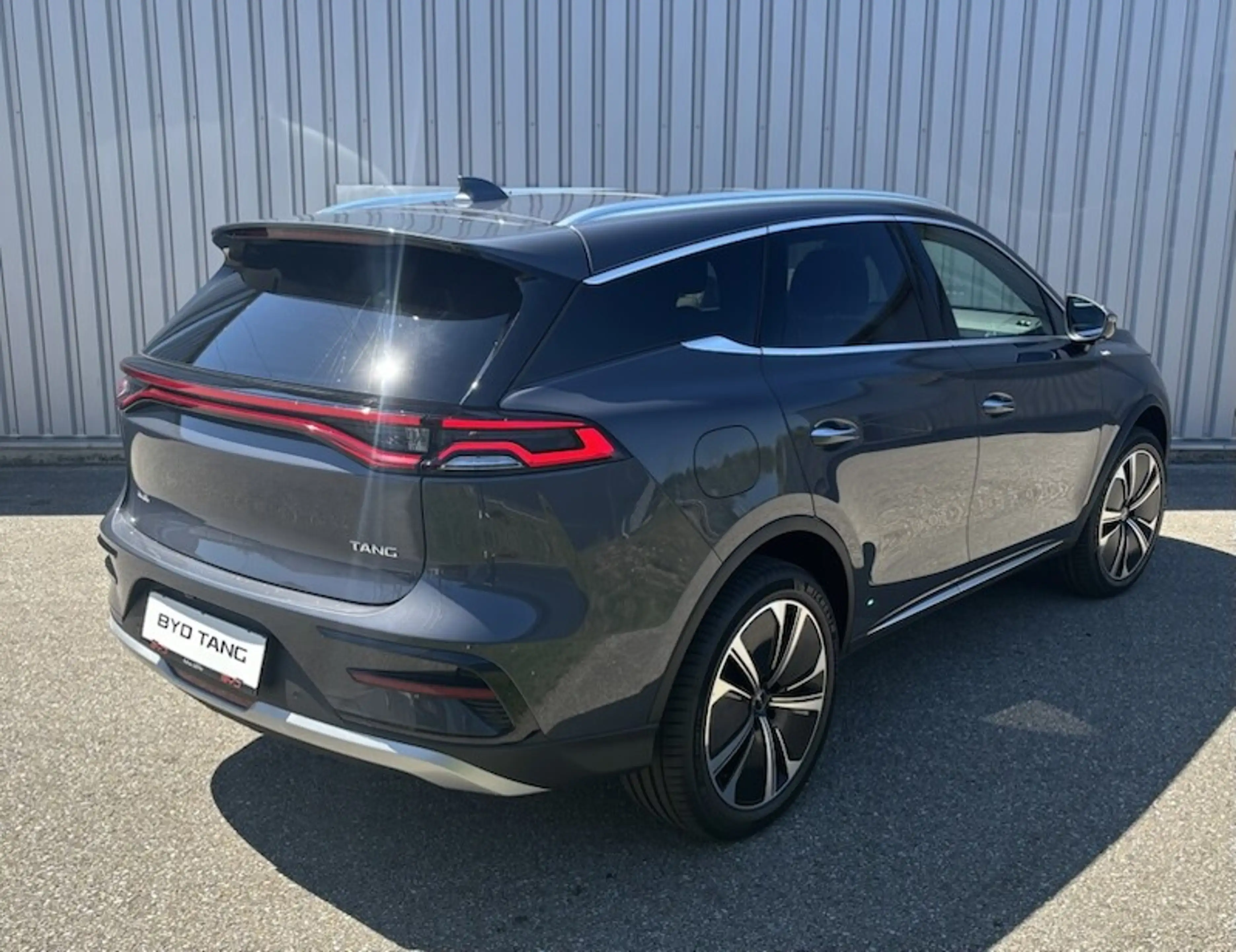 BYD Tang 108,8 kWh Österreich Paket Flagship — photo 4