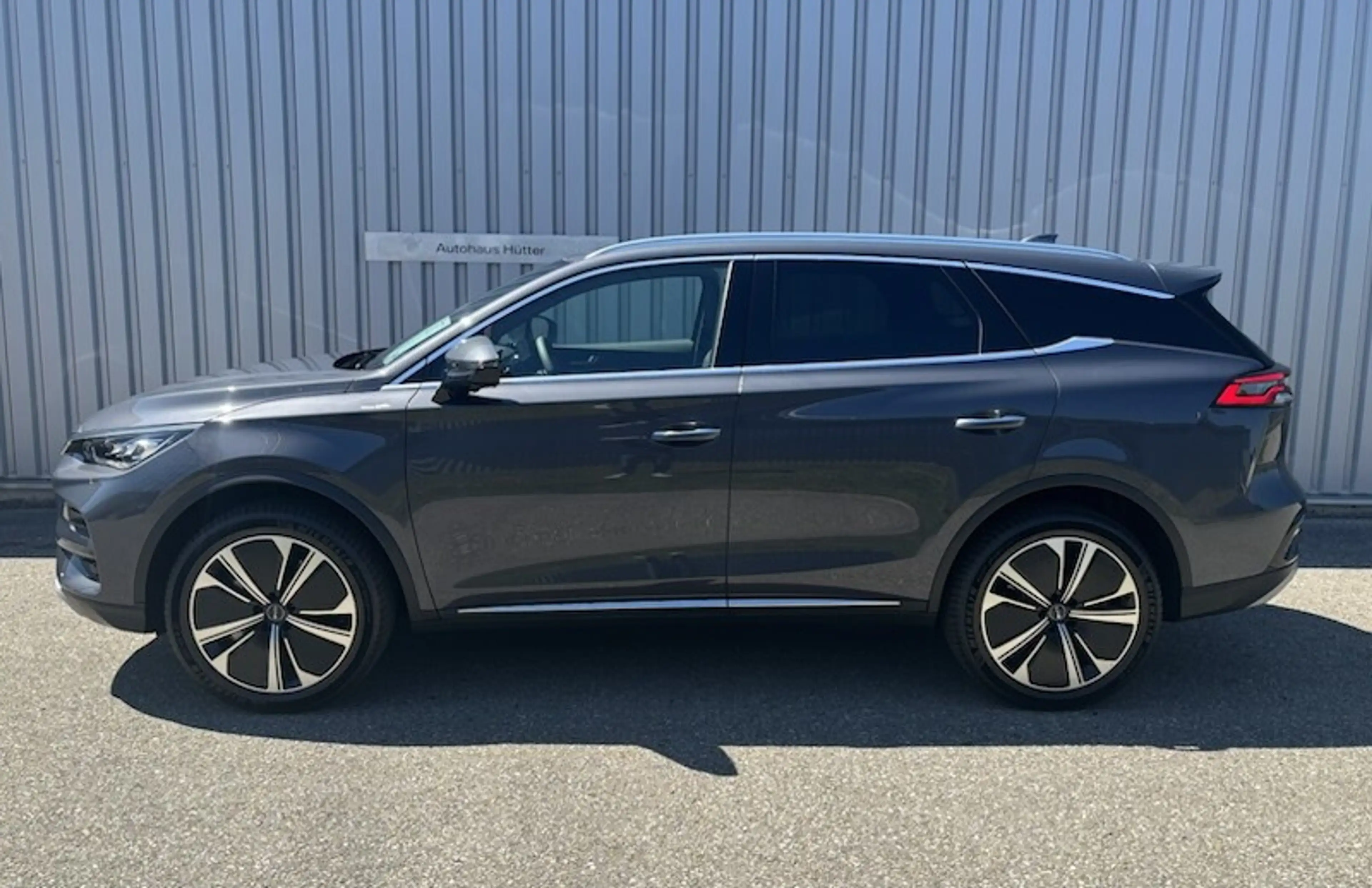 BYD Tang 108,8 kWh Österreich Paket Flagship — photo 3