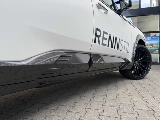 BMW XM view 11