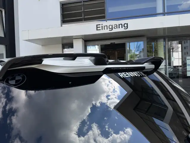 BMW XM view 13