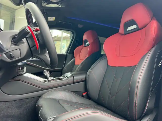 BMW XM view 4