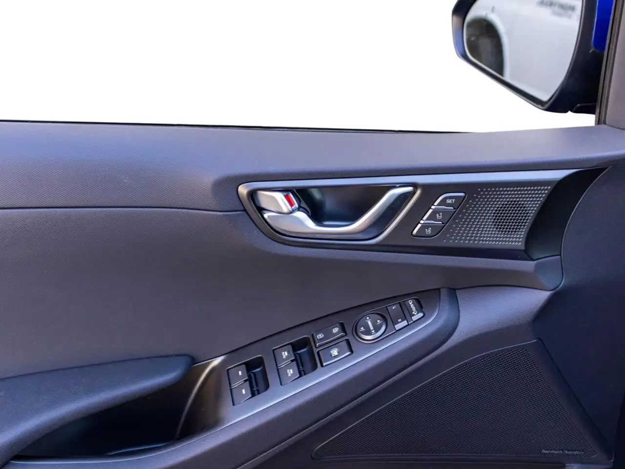 Hyundai IONIQ снимка Hyundai IONIQ