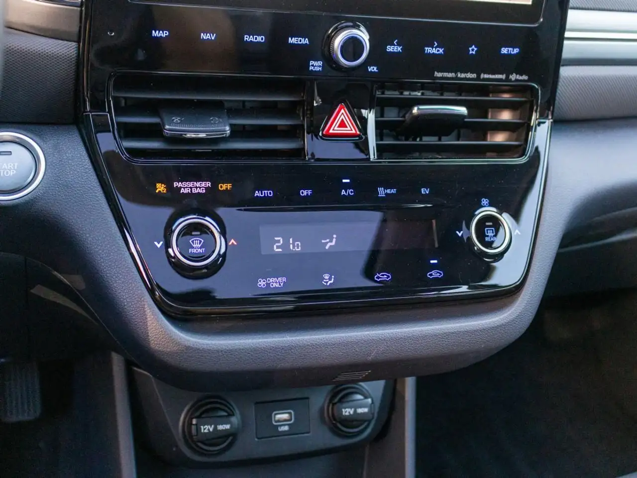 Hyundai IONIQ снимка Hyundai IONIQ