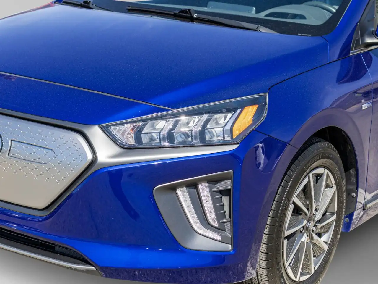 Hyundai IONIQ снимка Hyundai IONIQ
