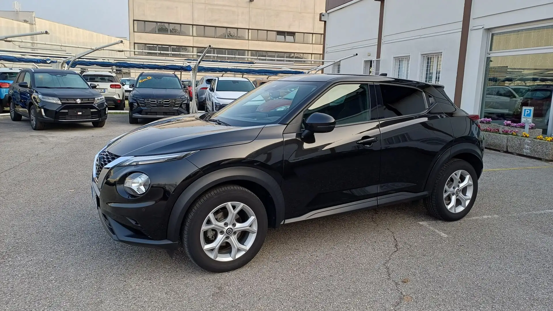 Nissan Juke Juke 1.0 DIG-T 114 CV N-Connecta Nero - 1